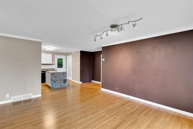 Building Photo - 9528 Ash Creek Dr