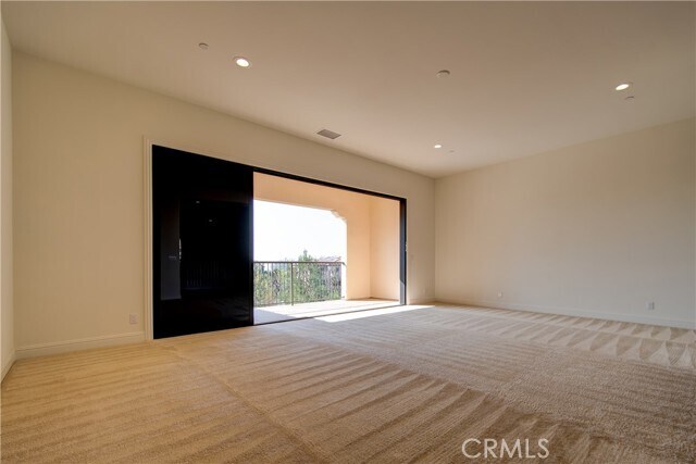 Building Photo - 120 Nest Pine