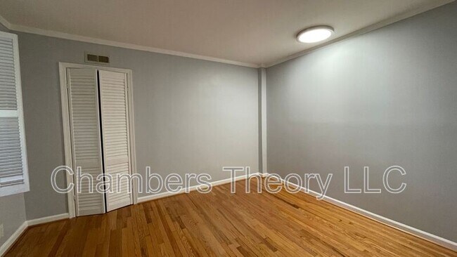 Building Photo - 10130 Blake Ln