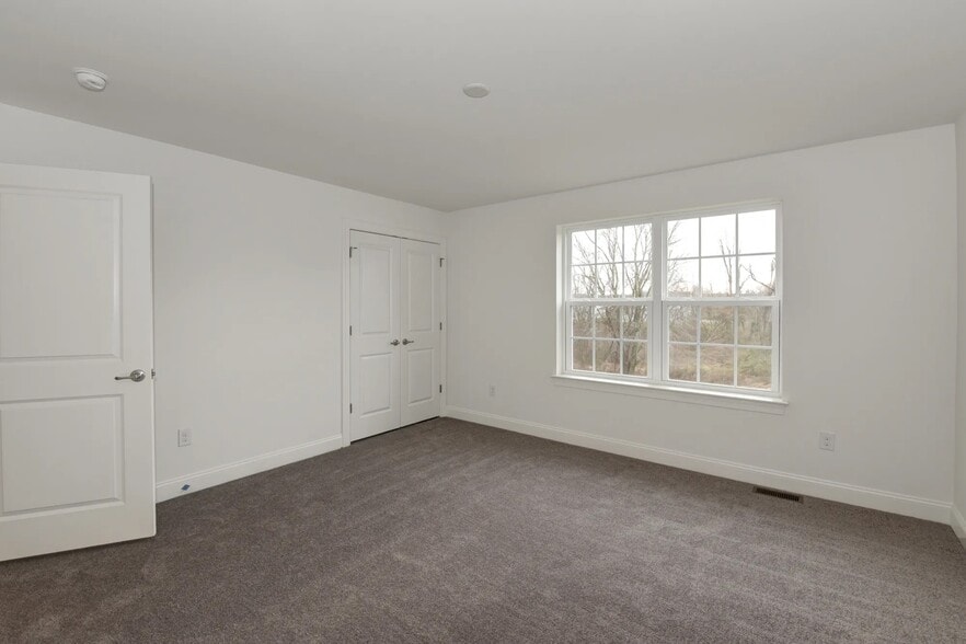Building Photo - 636 McCracken Dr