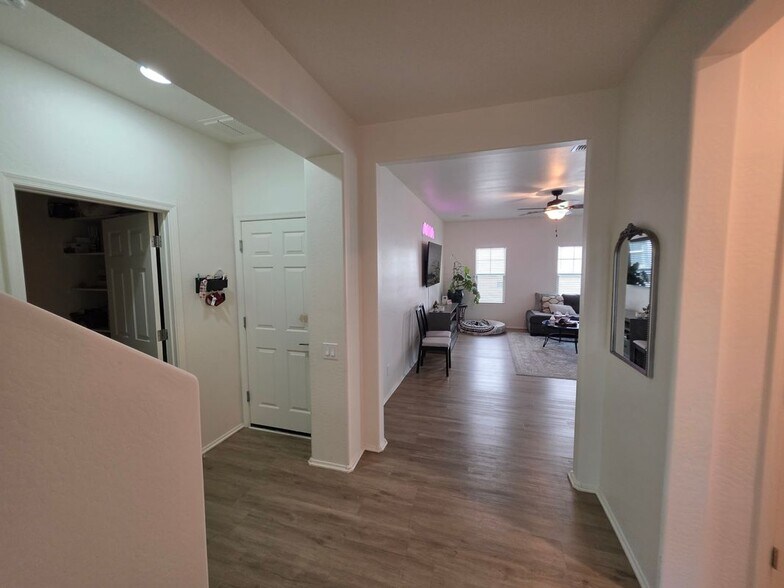 Building Photo - 2170 Scully Dr