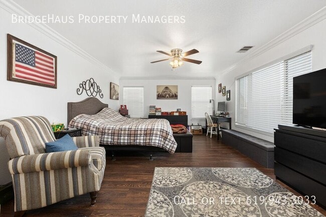 Building Photo - 10252 Oak Spur Way