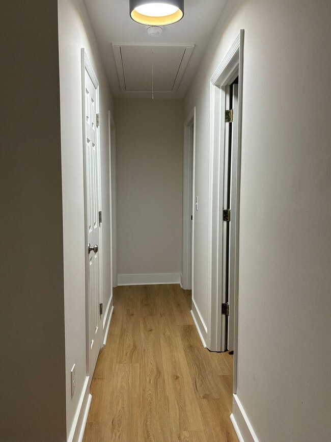 Building Photo - Fully Updated Home in Charleston