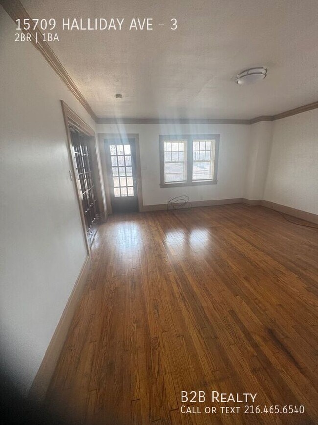 Building Photo - 15709 Halliday Ave