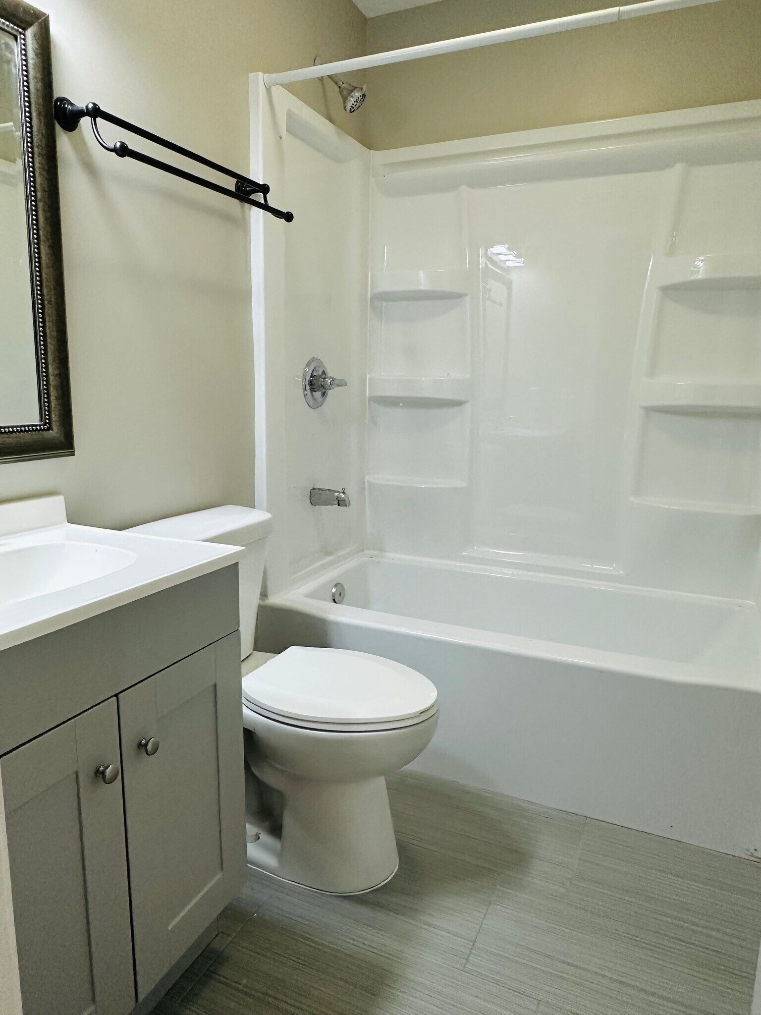 Upstairs Bathroom - 205 Lincoln St