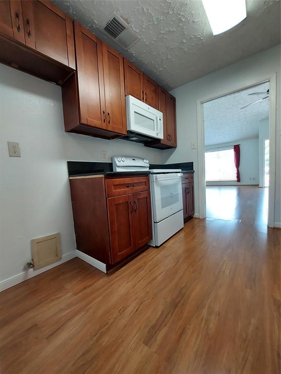 Building Photo - 3807 Quiet Pl Dr