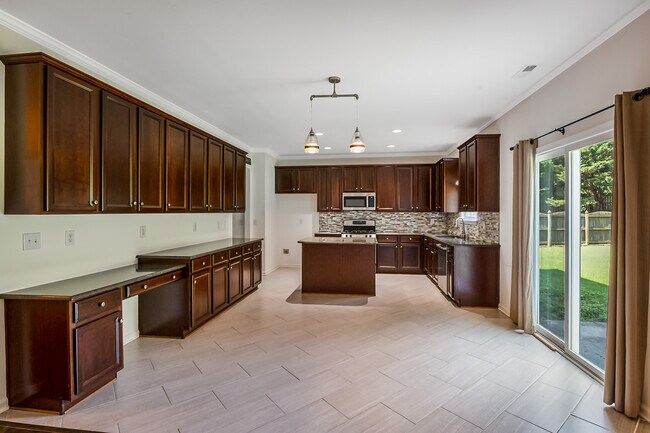 Building Photo - 12420 Tetons Ct