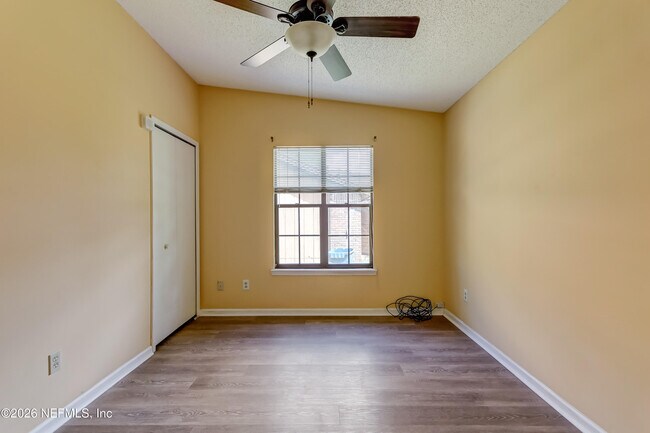 Building Photo - 3476 Raymur Villa Dr