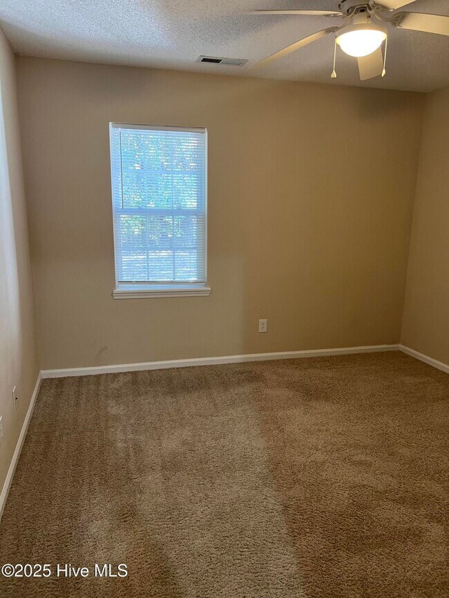 Building Photo - 1126 Brownlea Dr