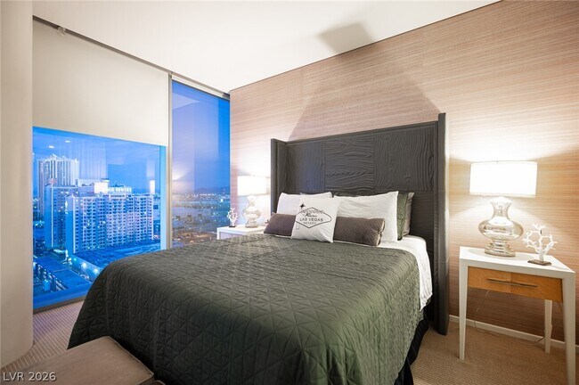 Building Photo - 3722 S Las Vegas Blvd