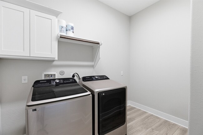 Building Photo - 417 Ripple Edge Ct