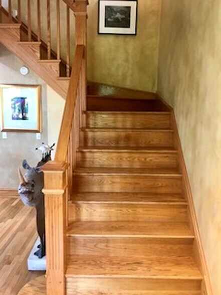 Stairs to bedrooms - 1843 W Waveland Ave