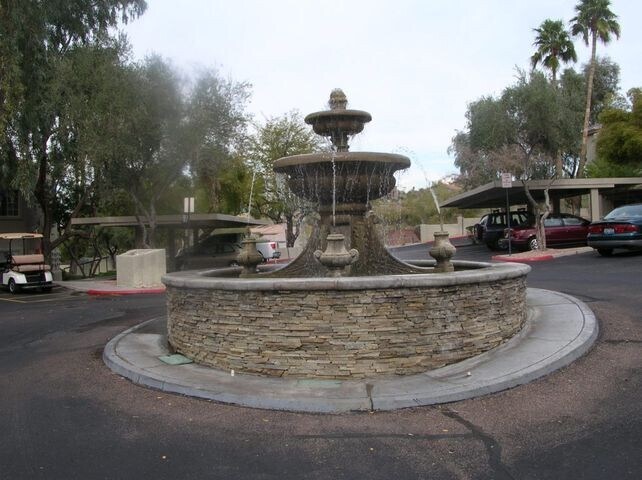 Building Photo - 1720 E Thunderbird Rd