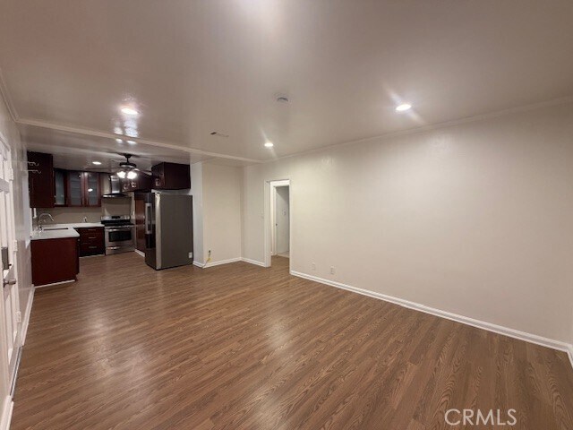 Building Photo - 1153 Justin Ave