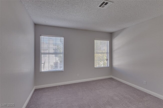 Building Photo - 7620 Sea Wind Dr