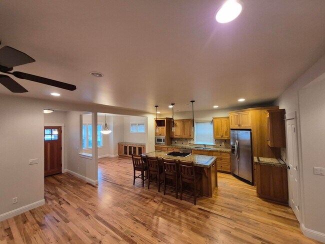 Building Photo - 4 bed 2.5 Bath Northwest Crossing - NWX -Coming Soon