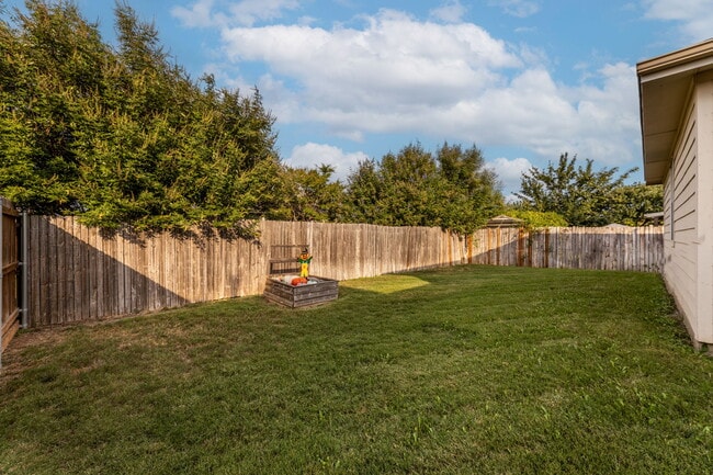 Building Photo - 12044 Ringtail Dr