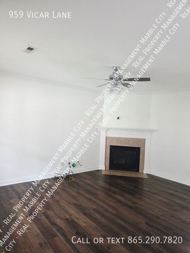 Building Photo - 959 Vicar Ln
