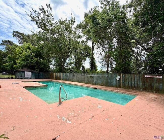 Building Photo - 2021-C Brightside View Dr