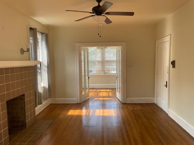 Primary Photo - 2122 Slane Ave