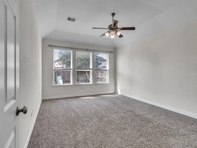 Building Photo - 11066 Walts Run Ln