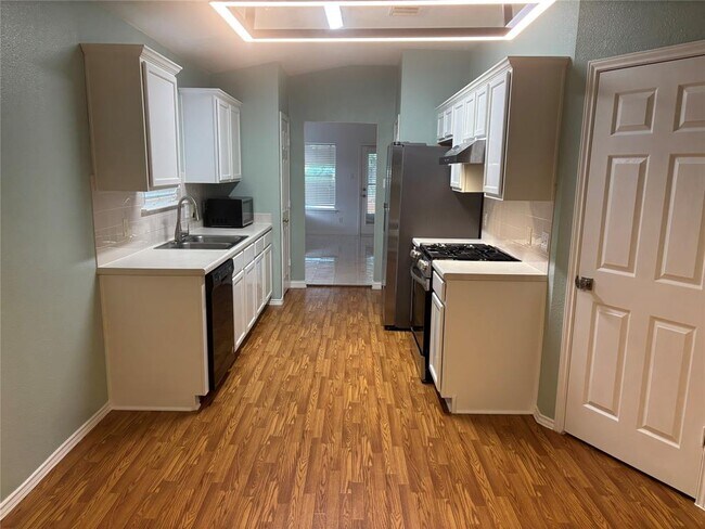 Building Photo - 2068 Buckley Ln