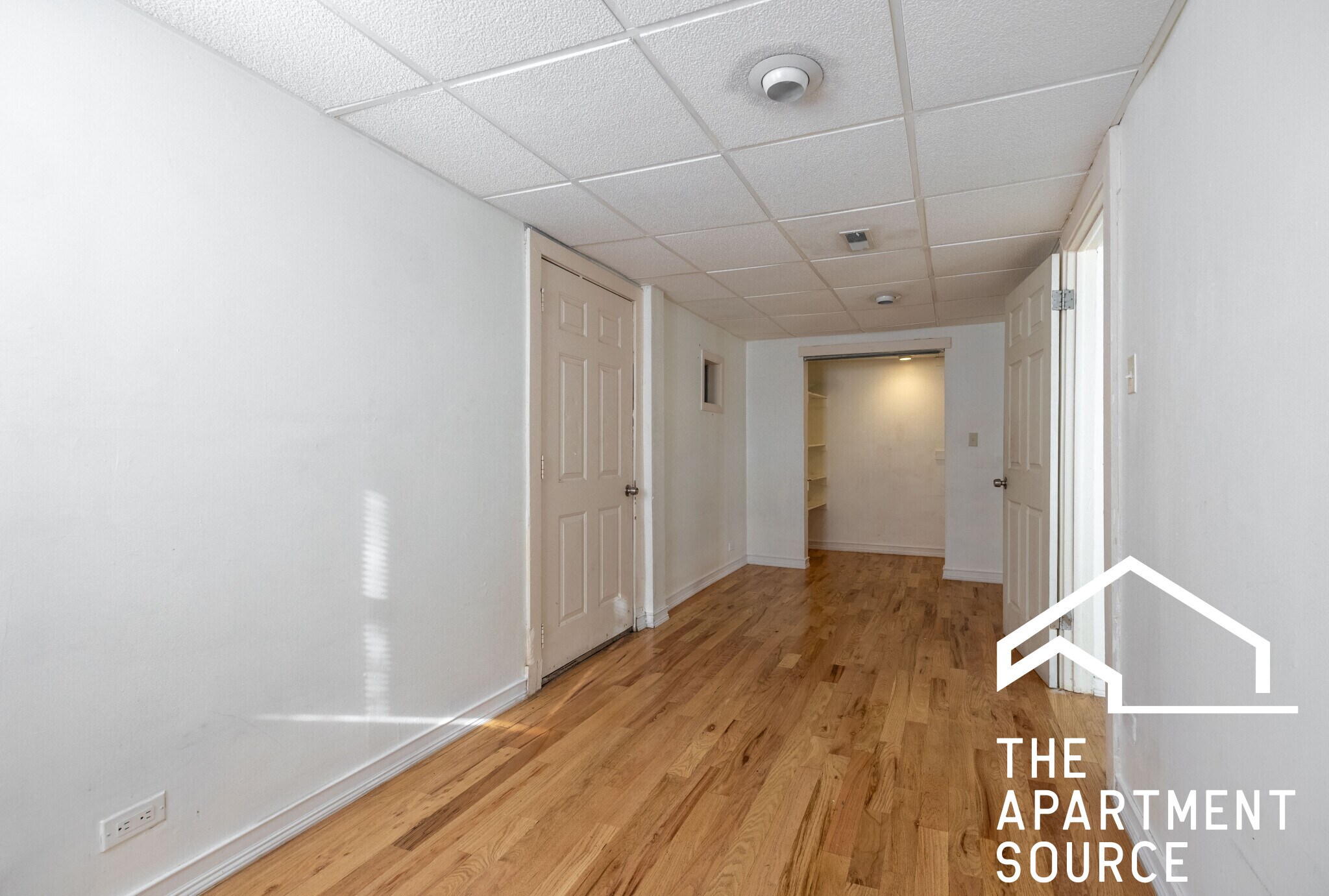 Building Photo - 3248 W 25th St