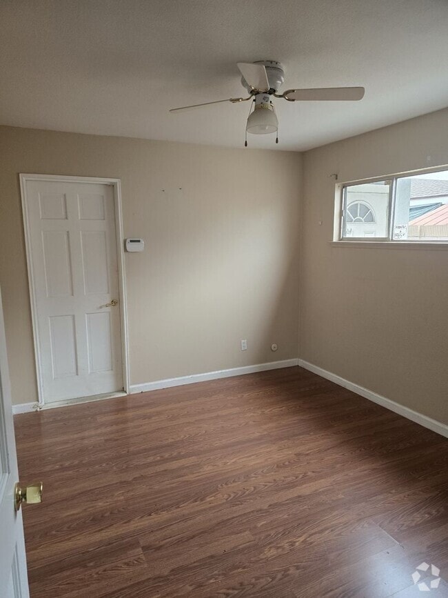 Building Photo - Beaufitul Single Family in Westminster for...