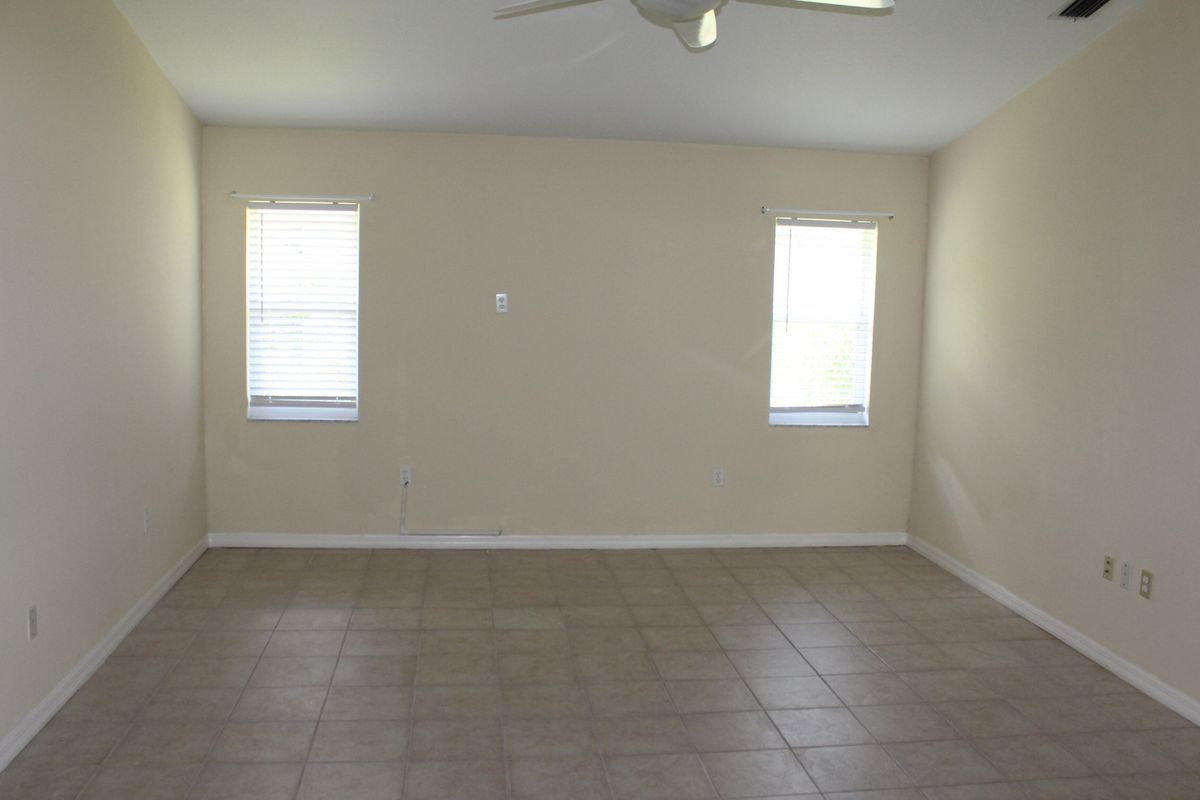 Building Photo - 1114 Presque Isle Dr