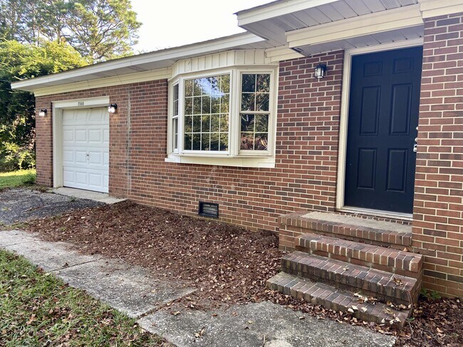 Building Photo - 7568 Carrollburg Dr