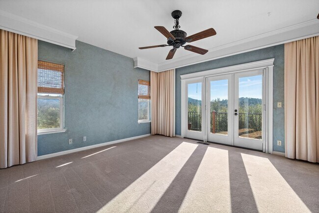 Building Photo - Amazing Apple Valley Home