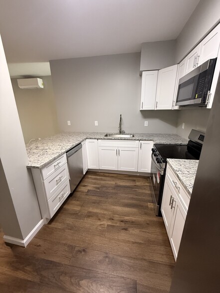 Kitchen - 111 N Main St
