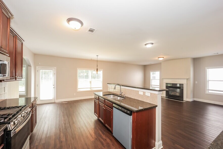 Building Photo - 4781 Winstar Ln