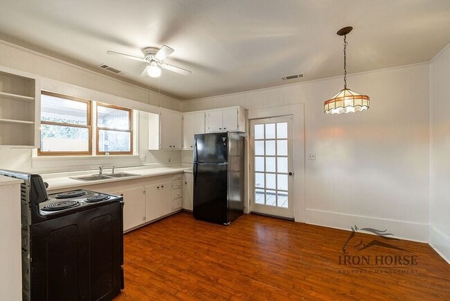 Building Photo - 1593 Archer Grove School Rd