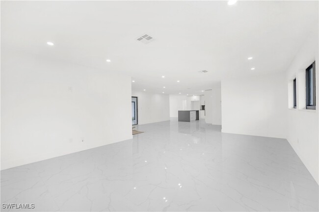 Building Photo - 4943 Pelican Blvd