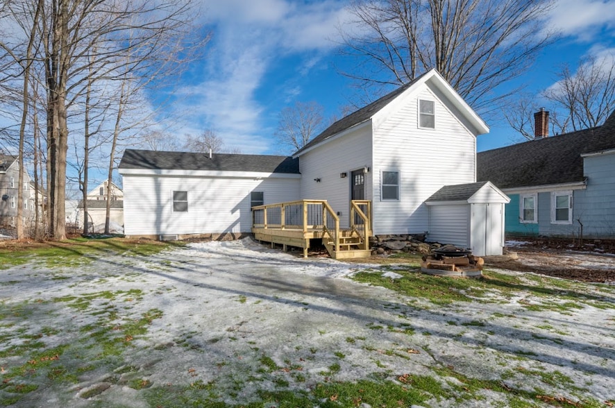 Building Photo - 17 Bridge St