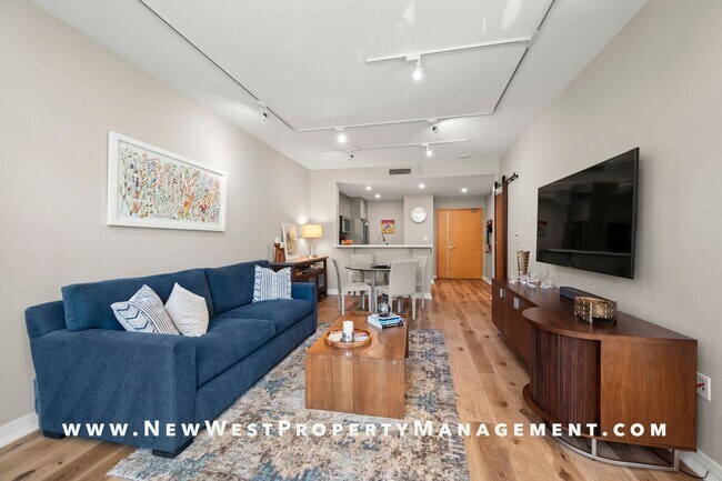 Building Photo - Super Spacious Cortez Hill 2-Bedroom at Discovery! Small Pet Ok!