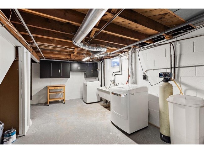 Building Photo - 1401 Nevada Ave