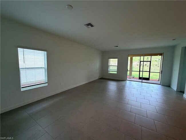 Building Photo - 3917 Passion Vine Dr