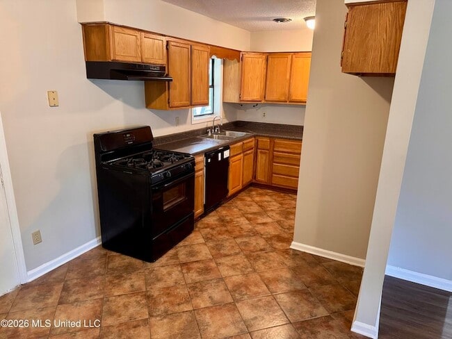 Building Photo - 1580 Guilford Cove