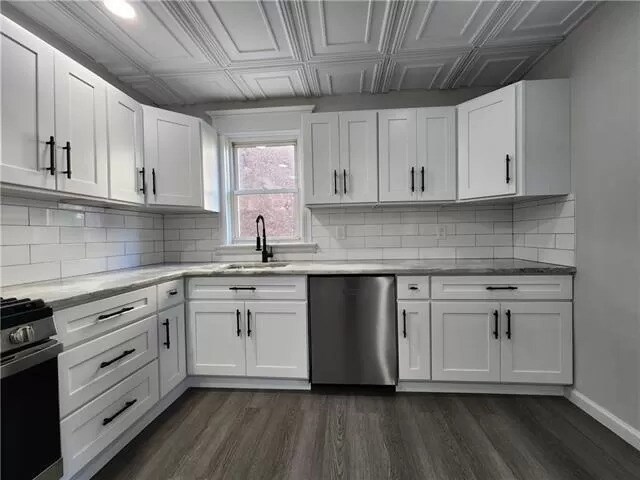 Building Photo - 944 S 24th St