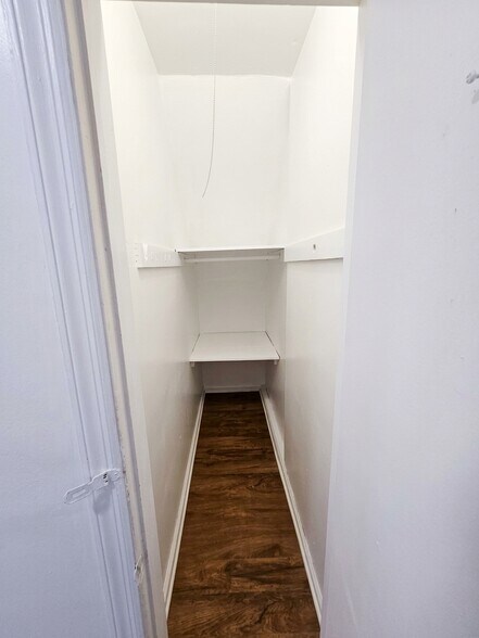 Closet 2 - 21 Old Allamuchy Rd