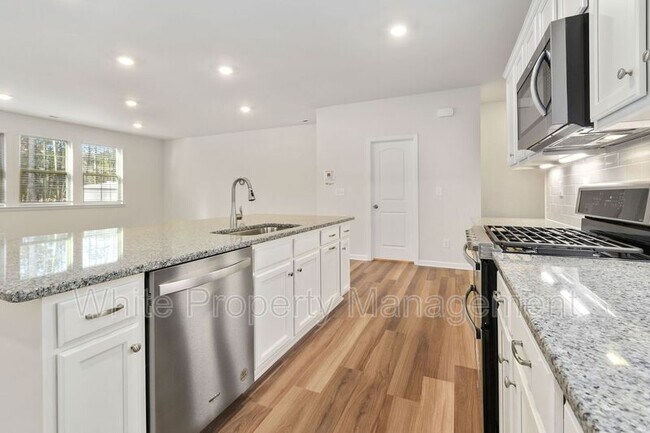 Building Photo - 3209 Glenn Hope Way