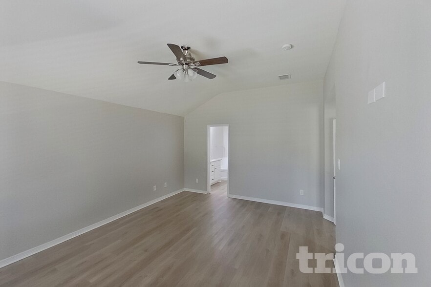 Building Photo - 5646 Hunters Bend Ln