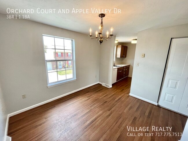 Building Photo - 302 Orchard Ct