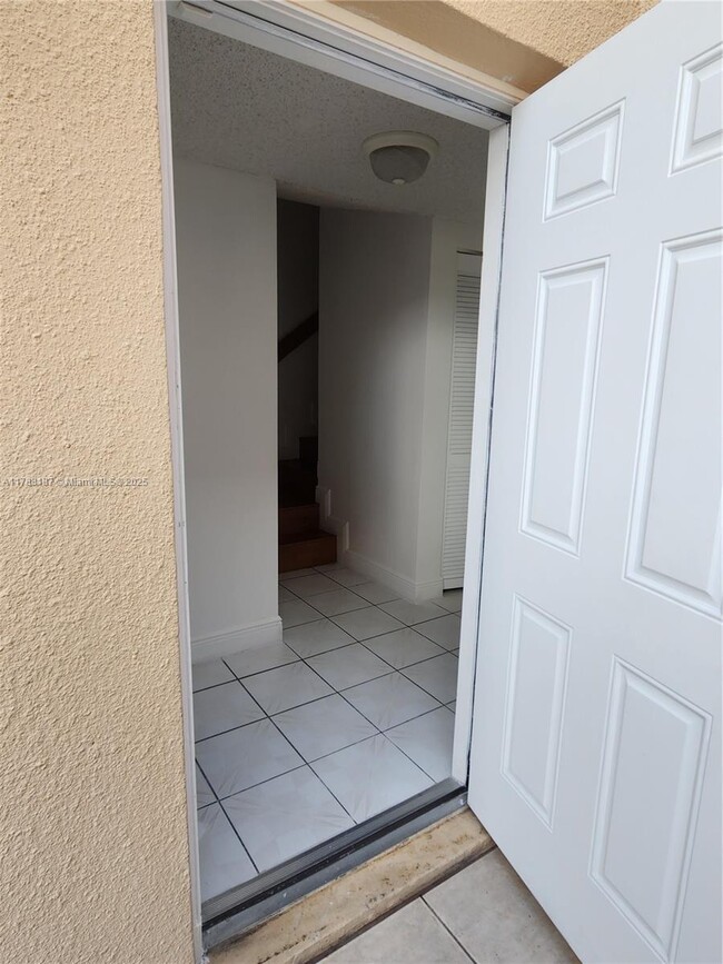 Primary Photo - 7026 NW 169th St