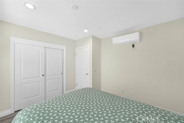 Building Photo - 1234 Lilac Terrace