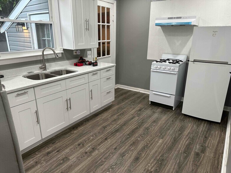 Building Photo - 19400 Interurban Ave