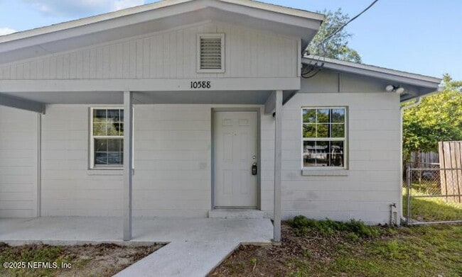 Building Photo - 10588 Airport Terrace Dr