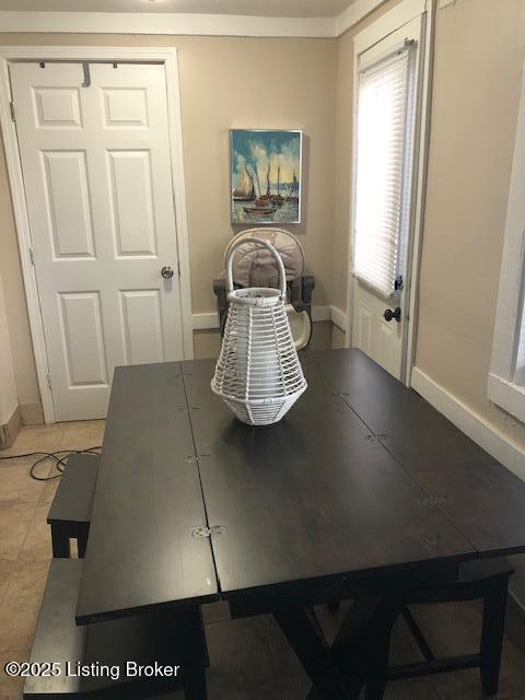 Building Photo - 1420 Riverside Dr